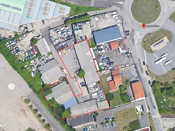 Saint-Étienne - Secteur IKEA - Ensemble immobilier de rapport - 1 600 m²