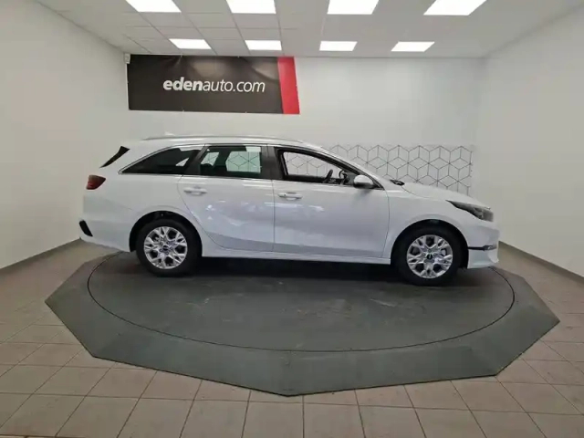 Kia Ceed sw 1.5 t-gdi 140 ch bvm6 — photo 6