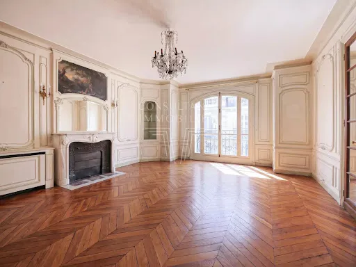Appartement 6 pièces 171 m²