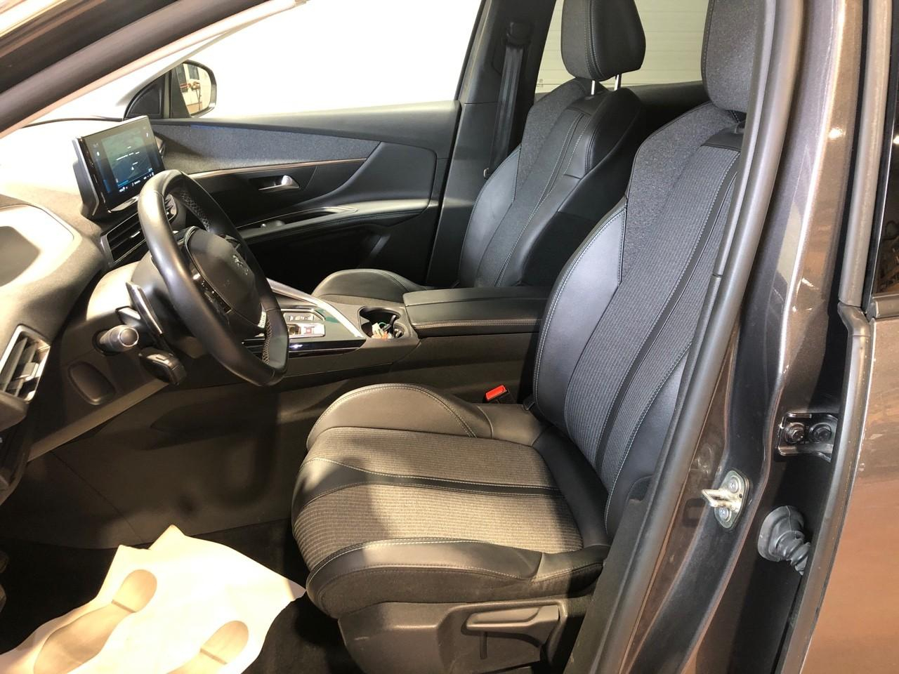 Peugeot 3008 bluehdi 130ch s&s eat8 allure pack — photo 9