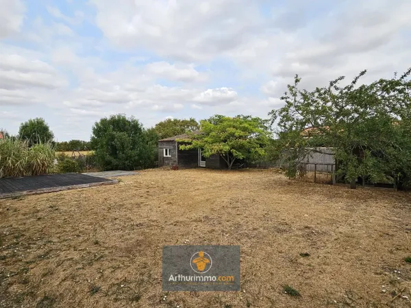 Terrain 671 m²