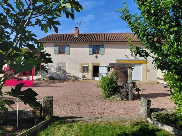 Maison 8 pièces 202 m²