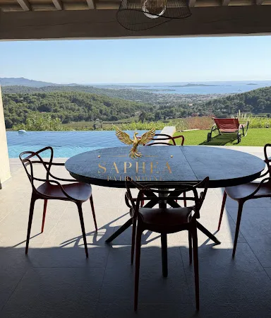 Maison 7 pièces 270 m²