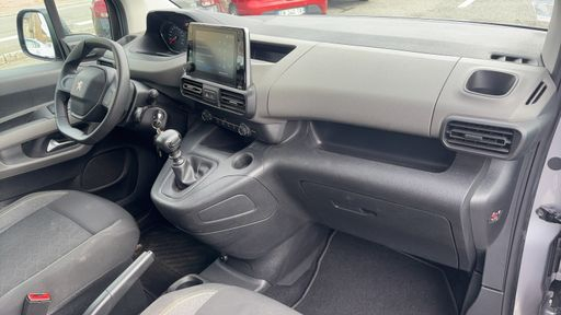Peugeot Rifter 1.2 PureTech 110 - Active Pack – 2019 – 69011 km – Essence – Boîte Manuelle — photo 16