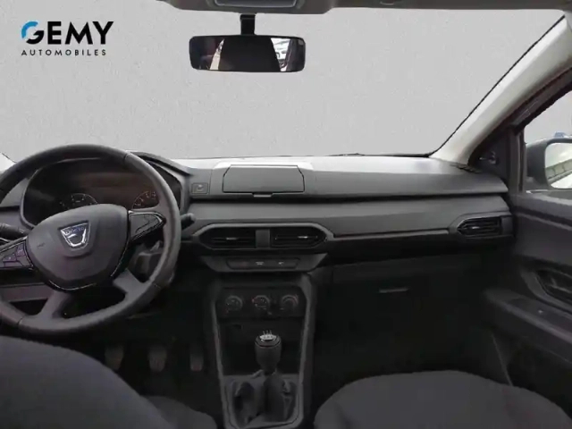 Dacia Sandero sce 65 — photo 8