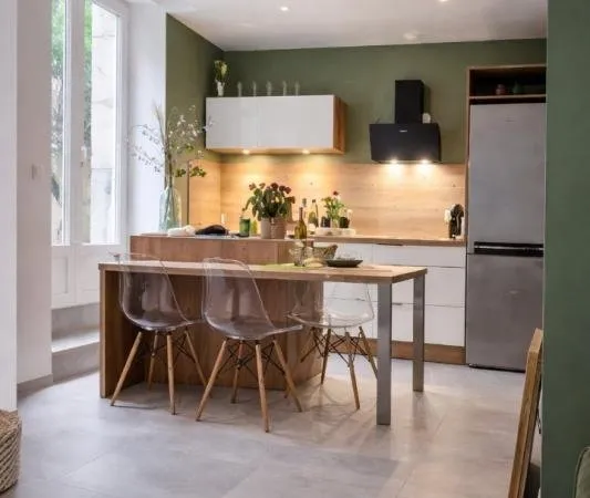 VALS LES BAINS CENTRE - APPARTEMENT T3 - 71 M²