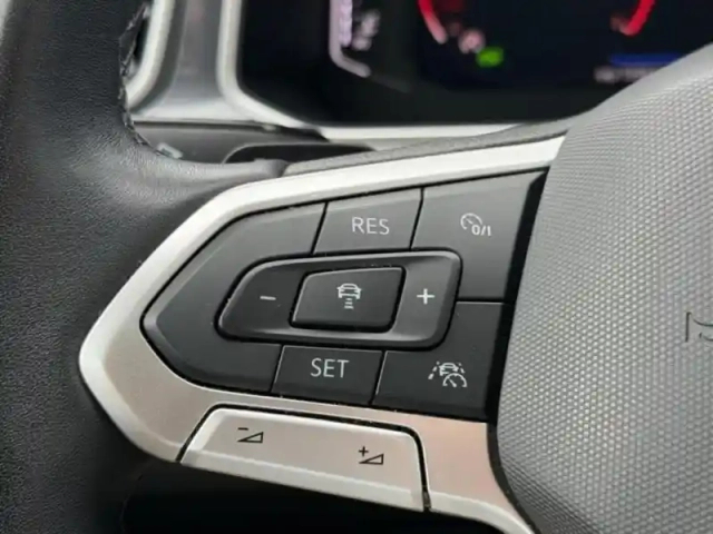 Volkswagen T-Roc 1.5 tsi evo 150ch style exclusive dsg7 — photo 15