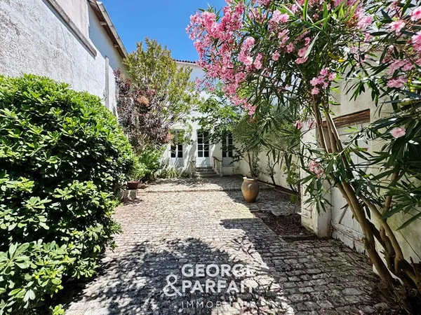 Maison de caractère au coeur de Sainte-Marie-de-Ré, 180 m² à réinventer