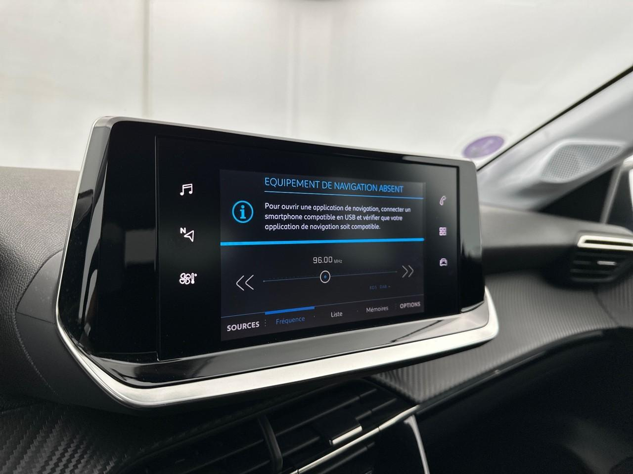 Peugeot 208 puretech 100 s&s bvm6 allure — photo 10