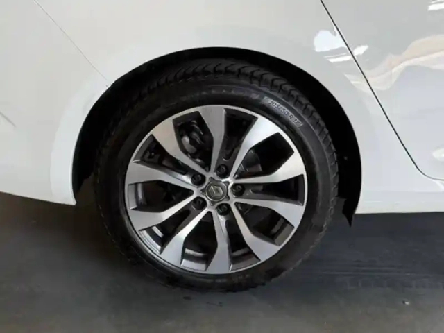Renault Megane iv estate tce 140 — photo 9