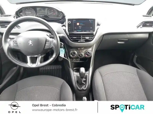 Peugeot 208 1.2 puretech 82ch style — photo 7