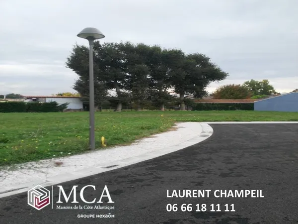 Terrain 448 m²