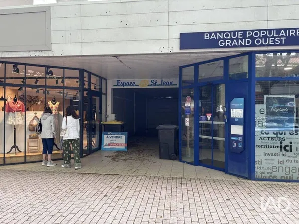 Local commercial 240 m²