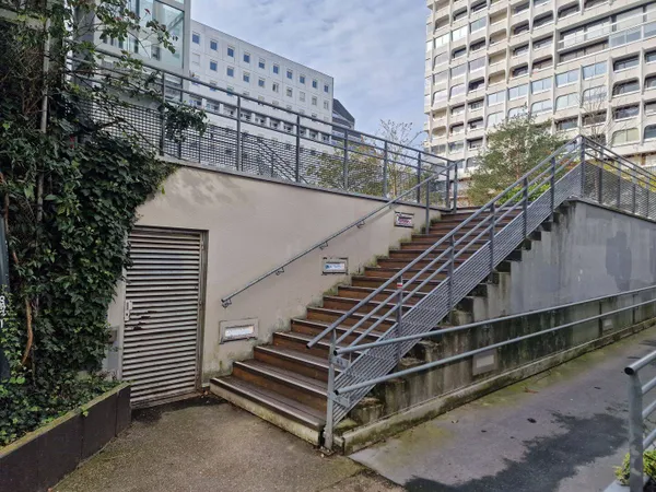 Parking 14 m²