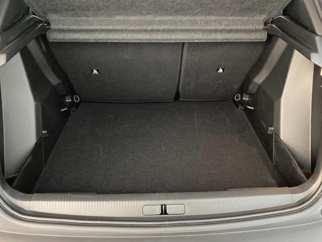 Peugeot 2008 hybrid 145 e-dcs6 style — photo 6