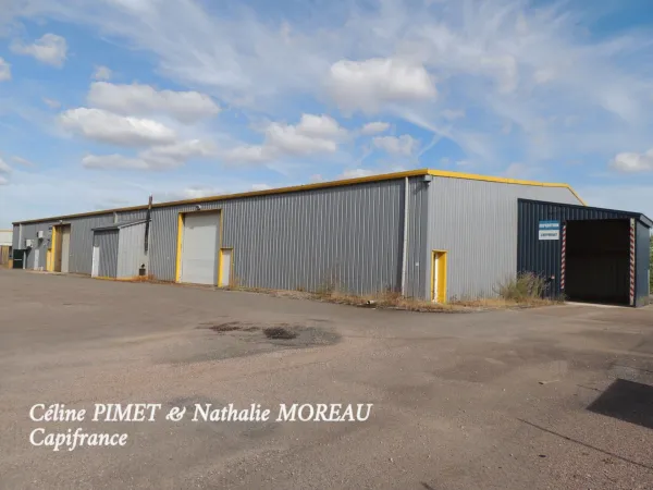 Commerce 4 pièces 2200 m²