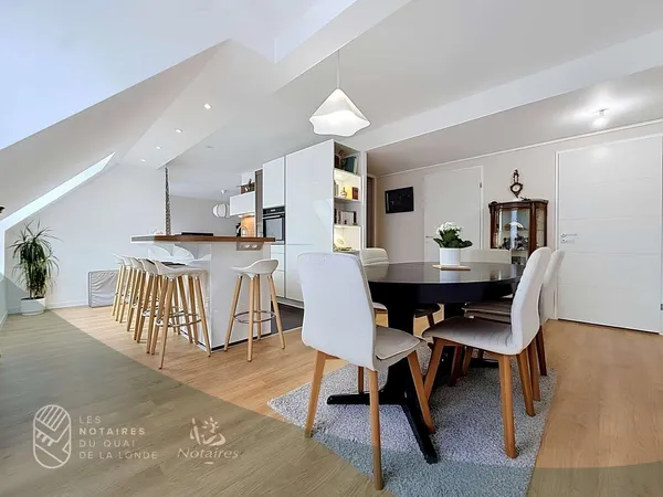 Appartement 4 pièces 94 m²