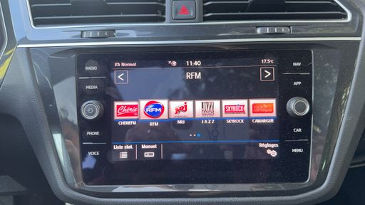 Volkswagen Tiguan 2.0 TDI 150 DSG7 - Black R Line – 2019 – 141284 km – Diesel – Boîte Automatique — photo 18