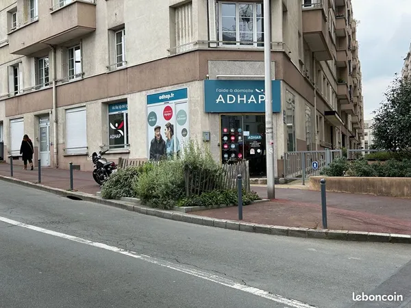 Local commercial ISSY LES MOULINEAUX