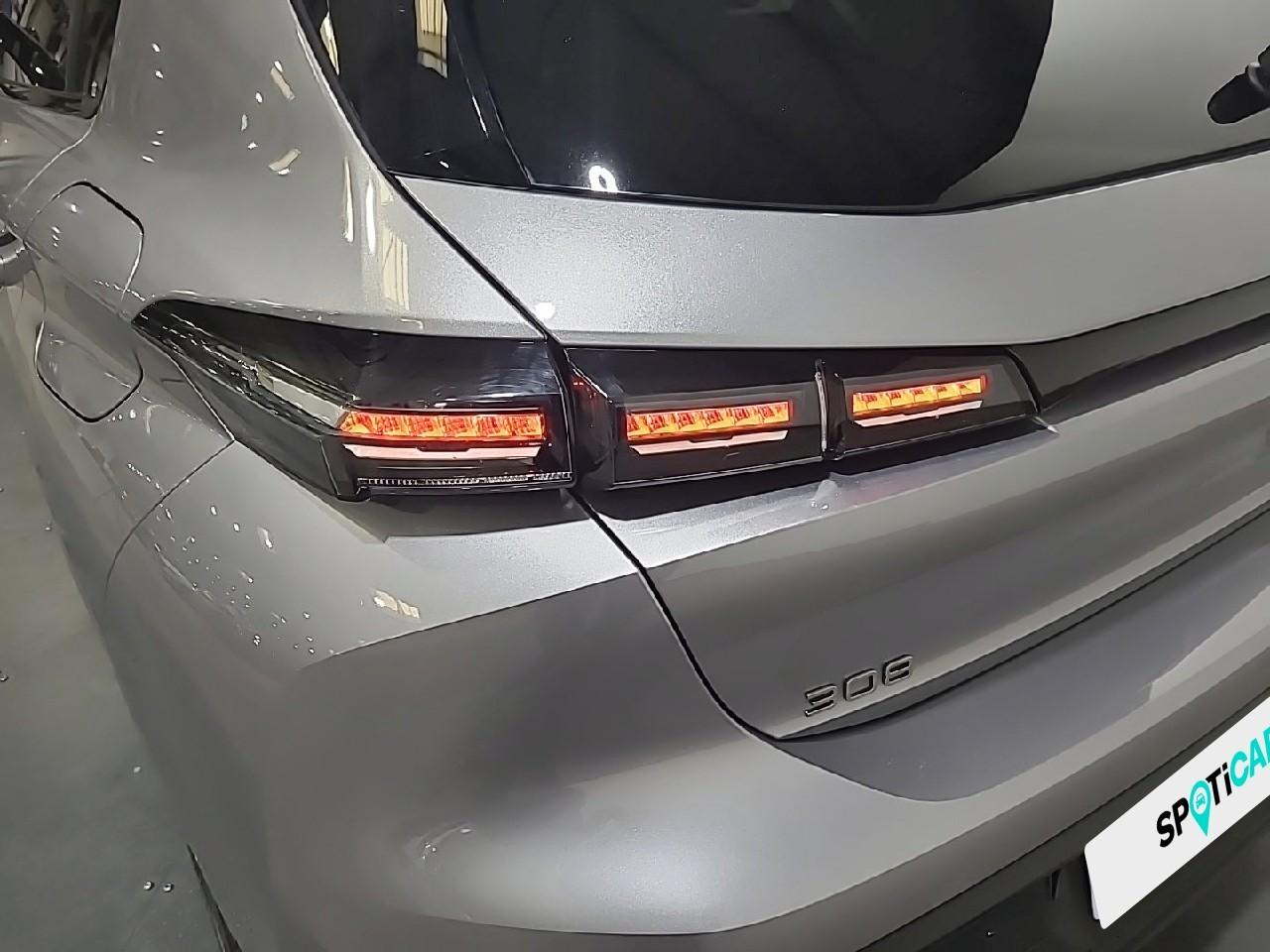 Peugeot 308 phev 180 e-eat8 allure pack — photo 26