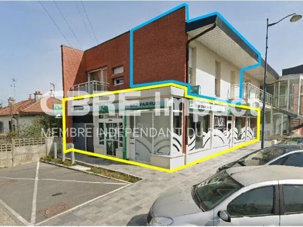 Local commercial 161 m²