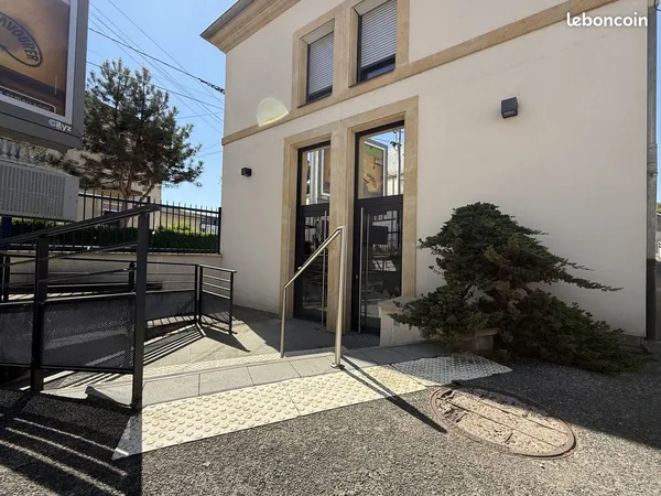 Bureaux 240 m² Châtel-Saint-Germain