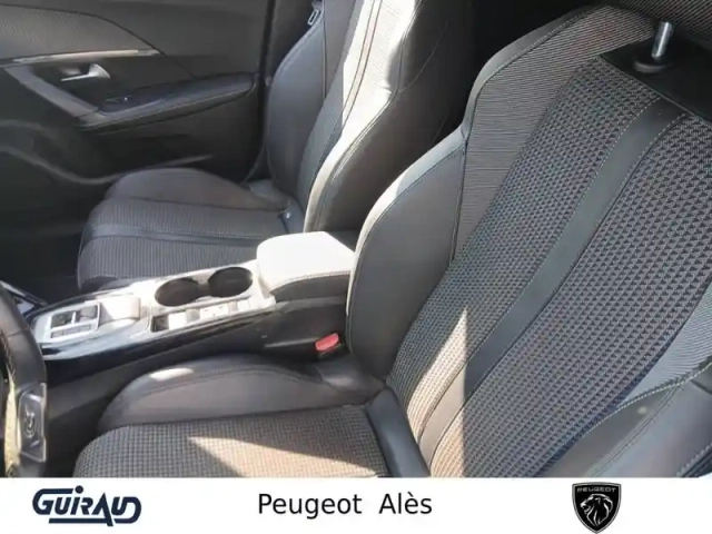 Peugeot 2008 electrique 136 ch — photo 10
