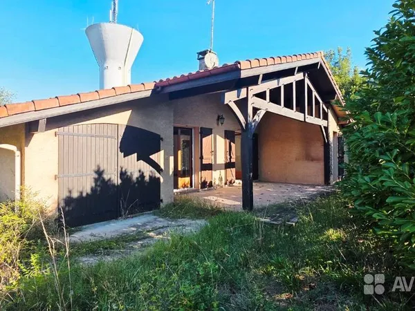 Au coeur du village de Tosse