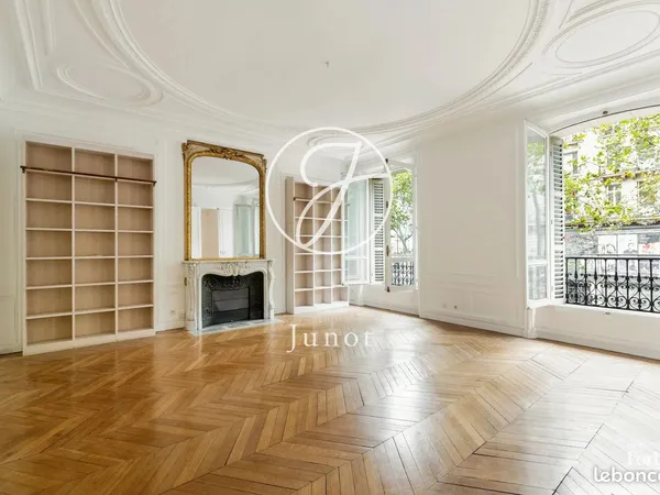Appartement 8 pièces 213 m²