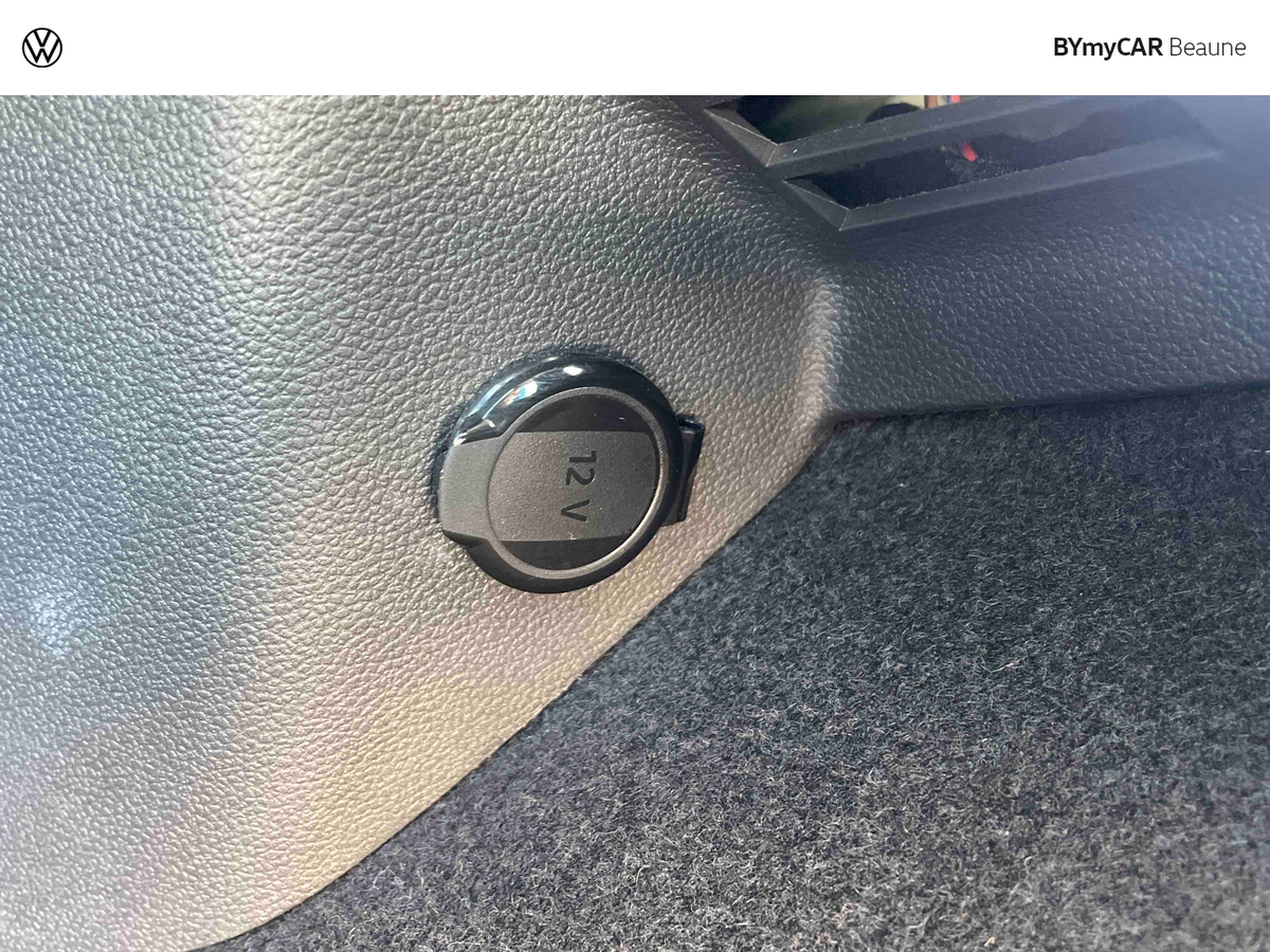 Volkswagen Golf 1.5 eTSI OPF 130 DSG7 R-line — photo 15