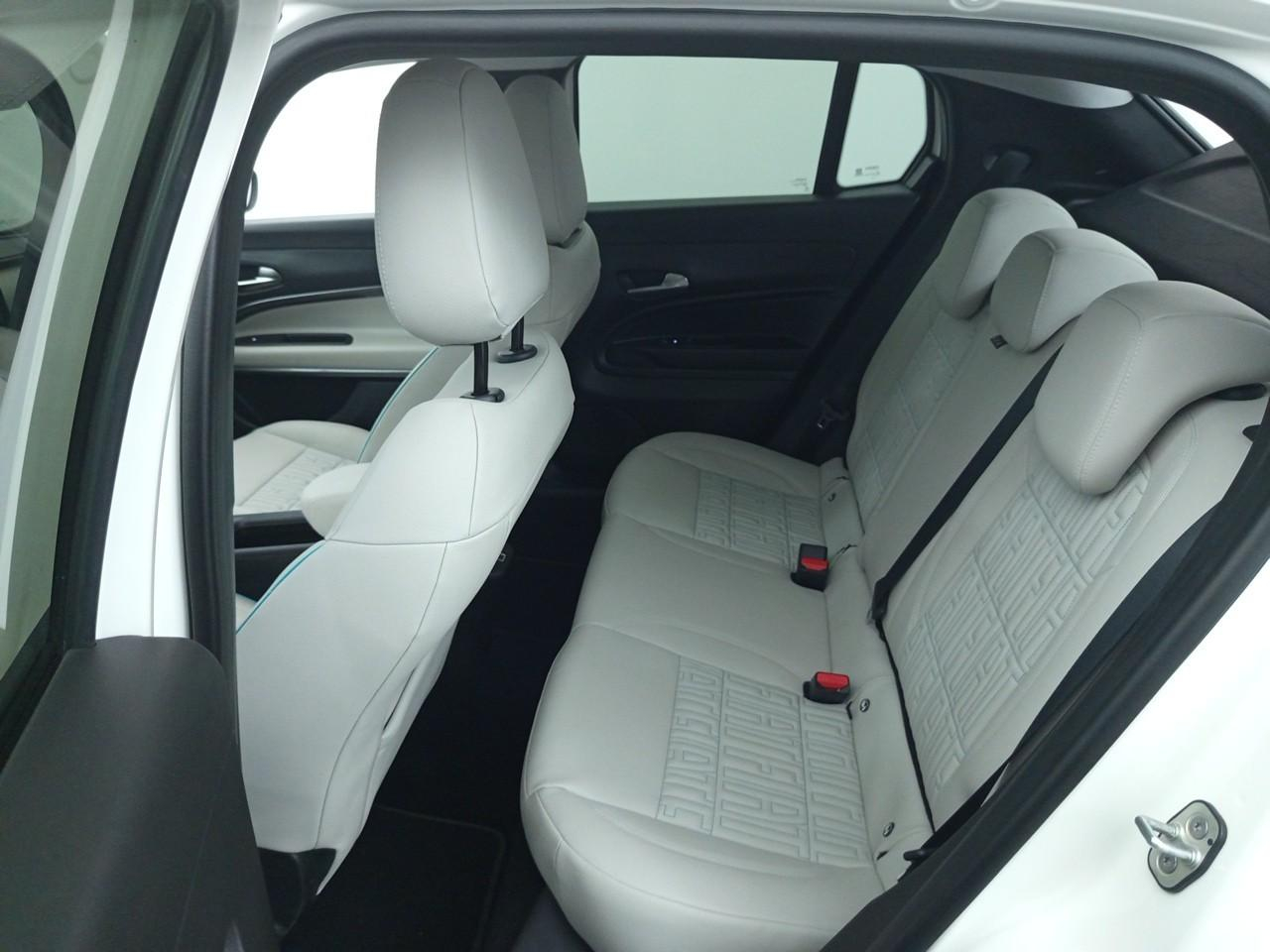 Fiat 600 t-gen 3 1.2 hybrid 110ch edct6 la prima — photo 13