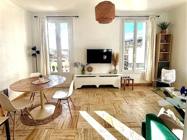 Superbe 2 pièces meublé de 42 m² - Nice nord