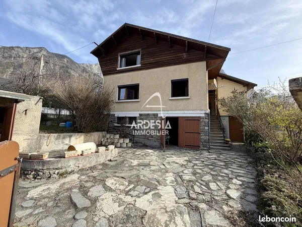 Maison 4 pièces 87 m²
