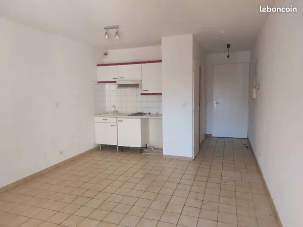 Studio 1 pièce 42 m²