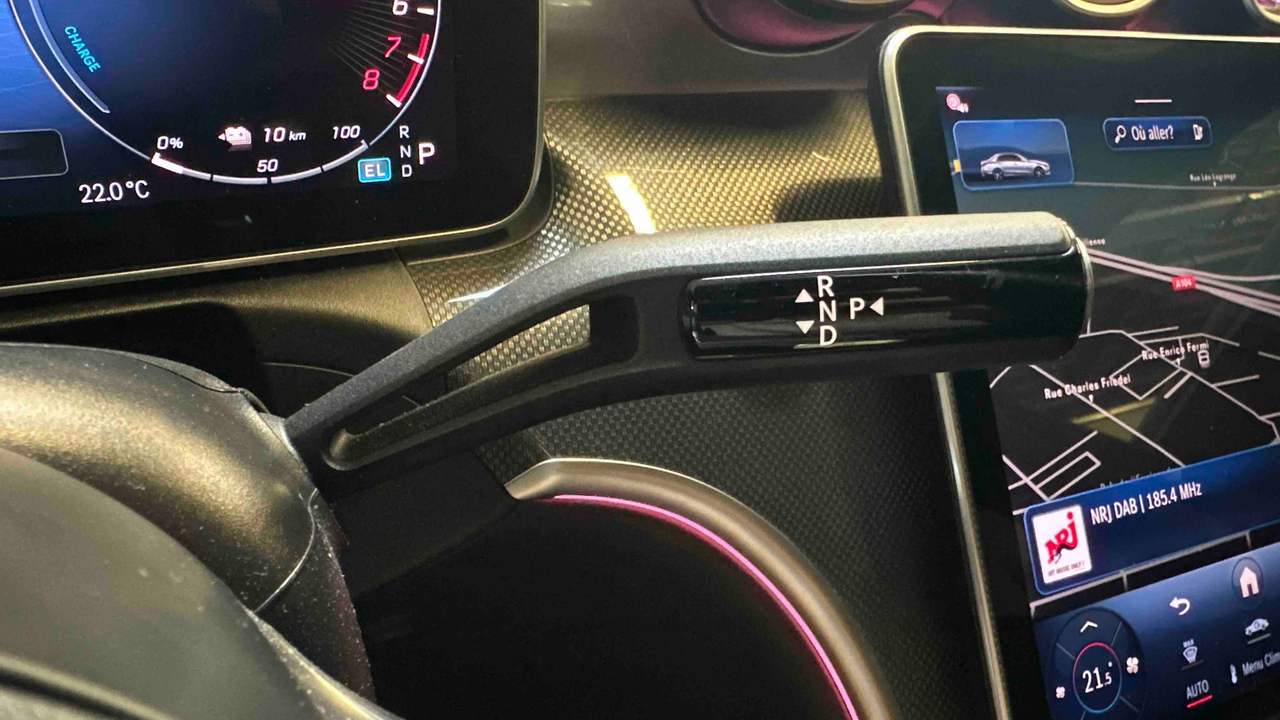 Mercedes Classe C 300 e 9G-Tronic e-Hybrid EQ — photo 15
