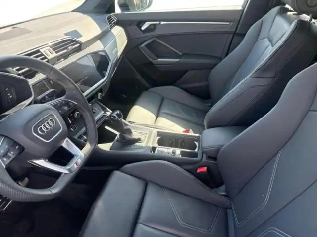 Audi Q3 35 tdi 150ch s line plus s tronic 7 — photo 7