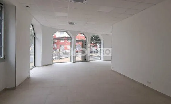 Local commercial 73 m²