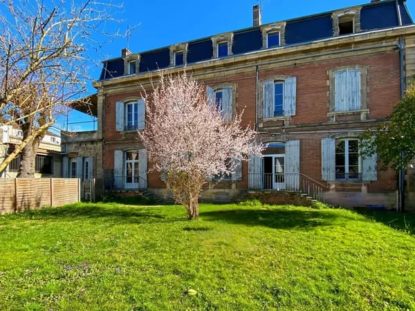 Immeuble de rapport 26 pièces 464 m²
