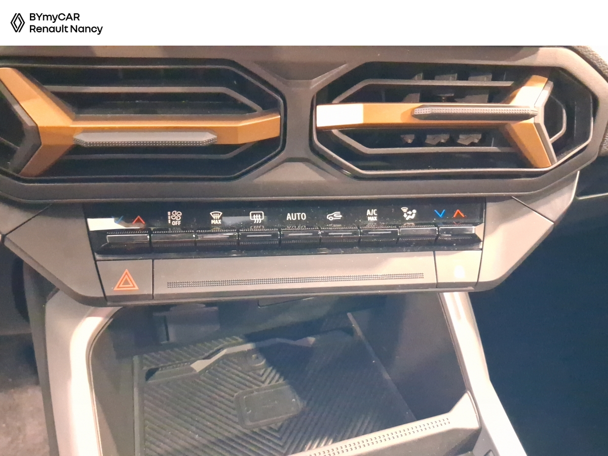Dacia Bigster Hybrid 155 — photo 20