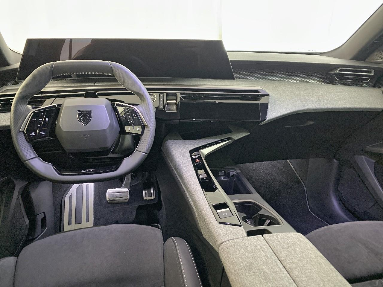 Peugeot 5008 hybrid 145 ch e-dcs6 gt exclusive — photo 8
