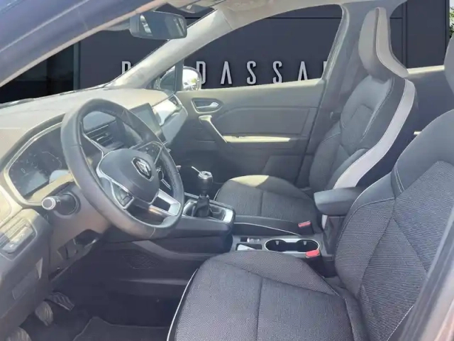 Renault Captur tce 90 - 21 — photo 9