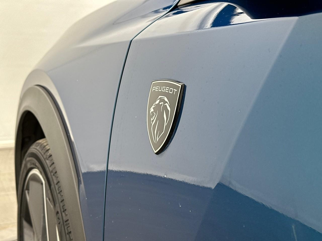Peugeot 408 phev 225 e-eat8 gt — photo 36
