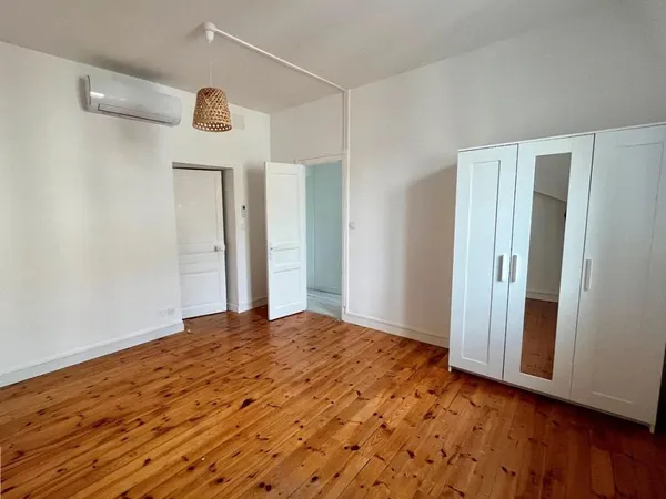 Location T2 rénové DPE C climatisation idéal étudiant C-NESOA 🐾