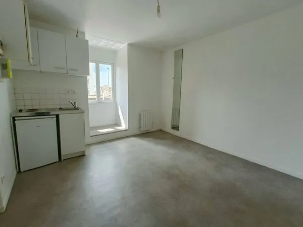 Studio 1 pièce 18 m²