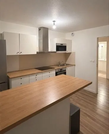 Appartement 3 pièces 58 m2 en parfait etat a louer