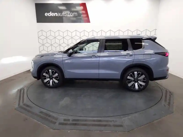 Mitsubishi Outlander 2.4 mivec phev 306 4wd — photo 52