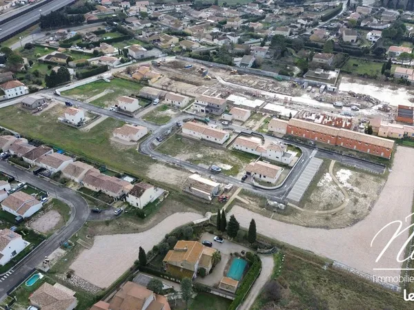 Terrain 310 m² Courthézon