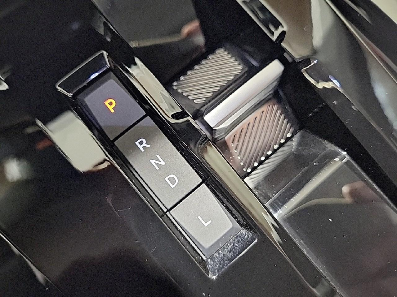 Citroën C3 hybride 110 ch automatique max — photo 17