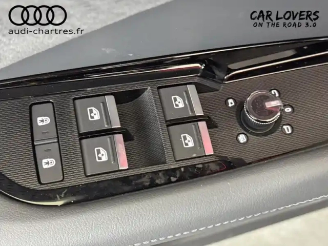 Audi Q3 e-hybrid 272 ch s tronic 6 — photo 17