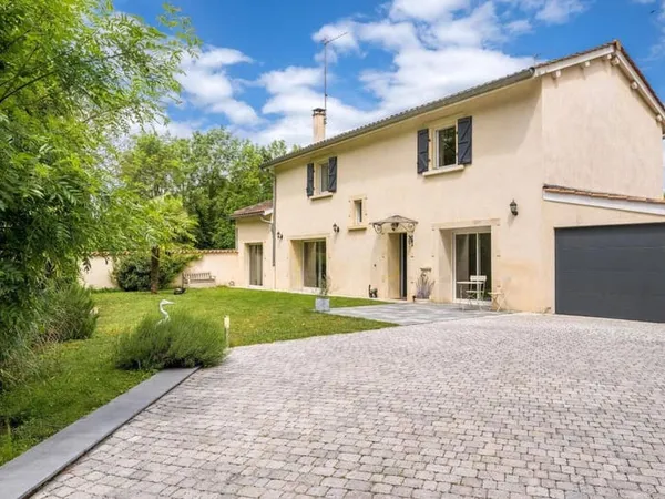 Maison 7 pièces 175 m²